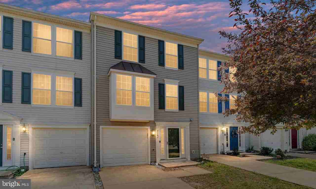 7102 Finch Ln - Photo 2 of 50