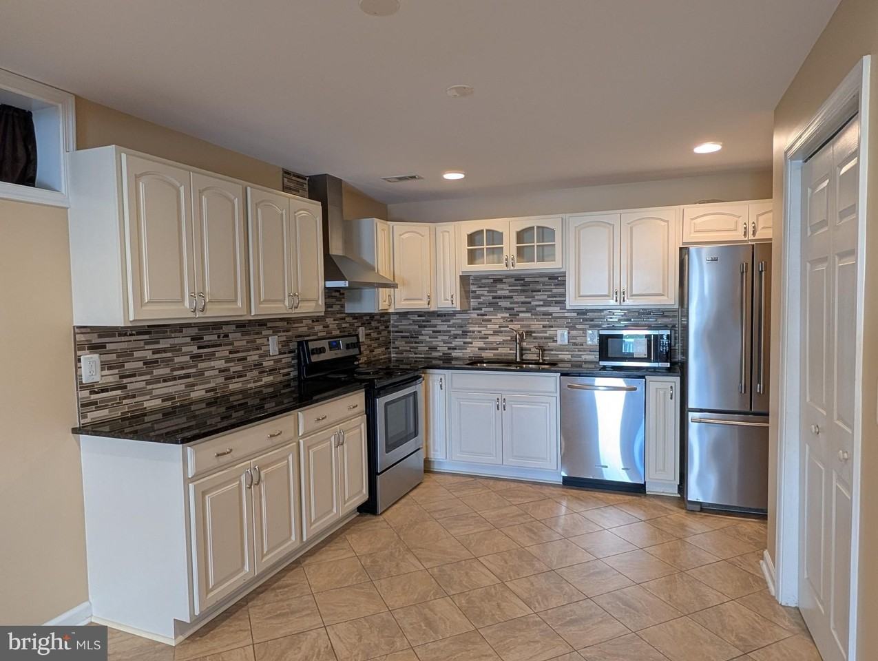 9537 Evergreen Cir #BS - Photo 5 of 14