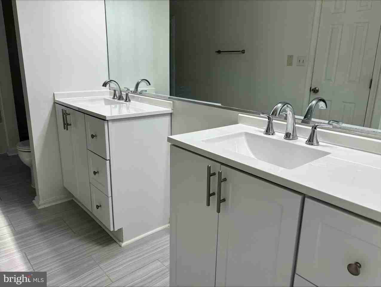 132 Matthew Ct - Photo 3 of 17