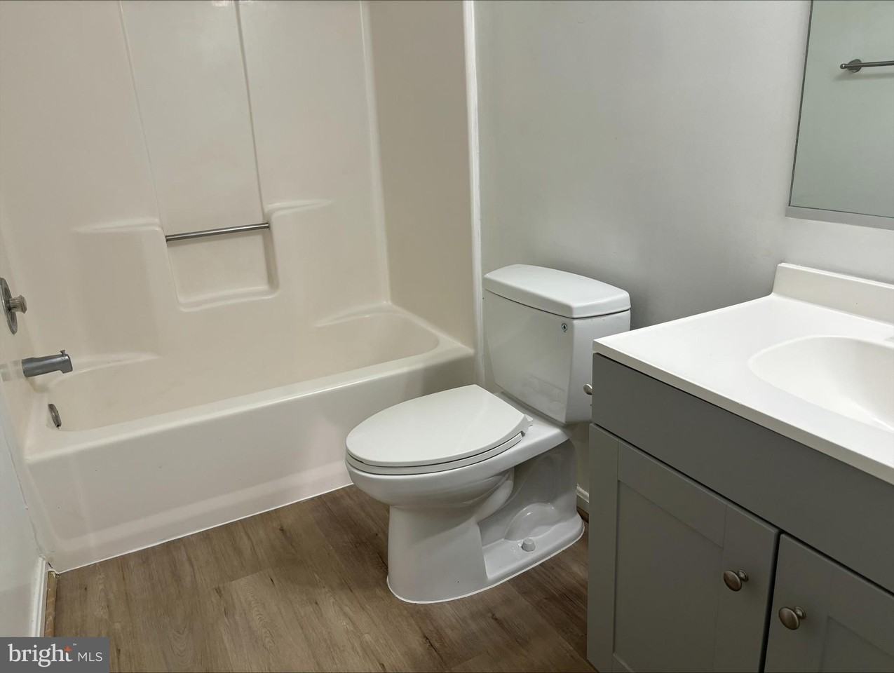 132 Matthew Ct - Photo 6 of 17