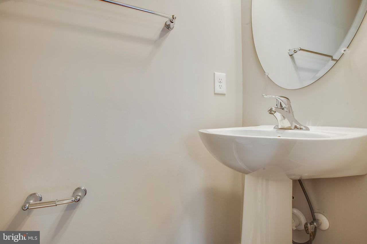 75 Andrews Pl - Photo 4 of 16