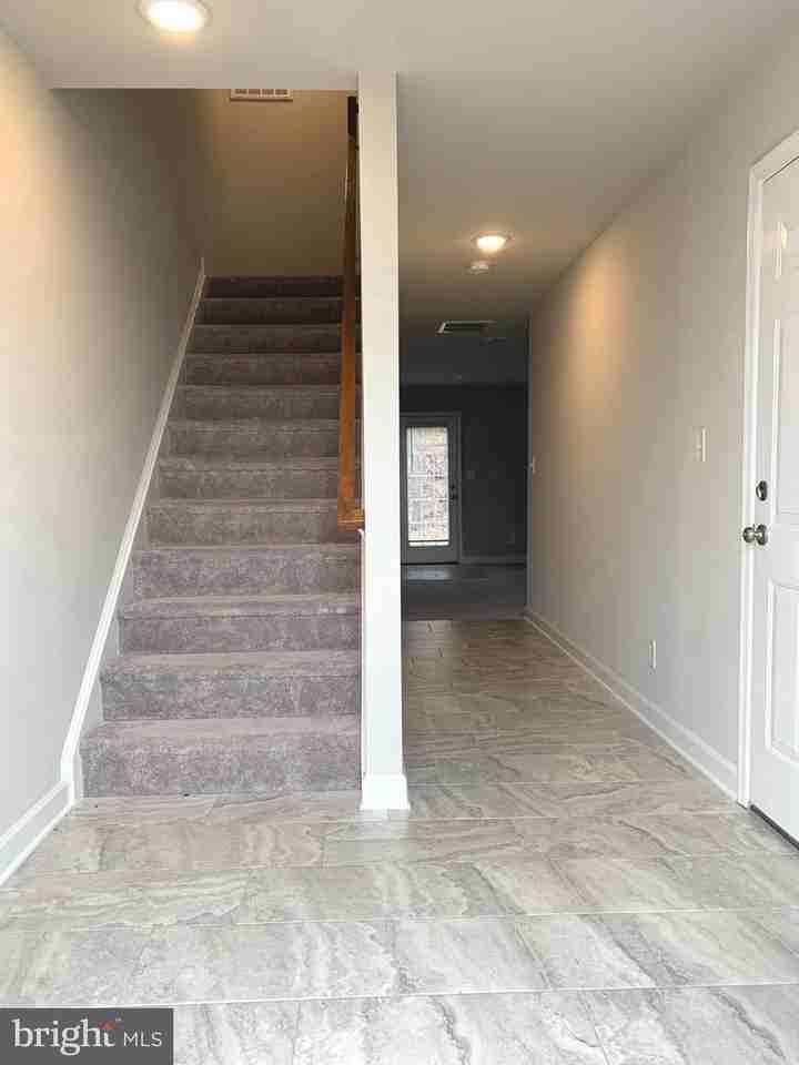 42 Andrews Pl - Photo 4 of 15