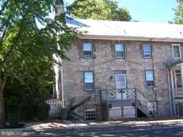 featured image of 403-APT. A BRADDOCK Street S unit: Apt A