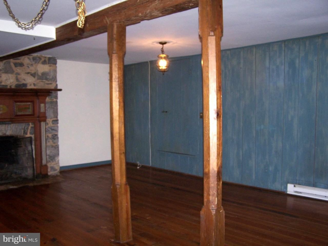 403-APT. A BRADDOCK Street S unit: Apt A - Photo 5 of 15