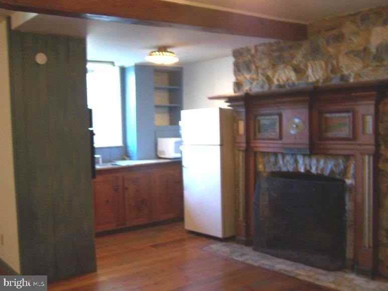 403-APT. A BRADDOCK Street S unit: Apt A - Photo 7 of 15