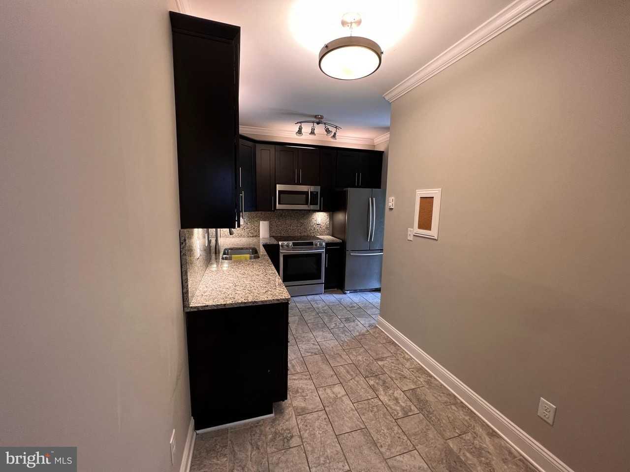 15 S Braddock St - Photo 5 of 9