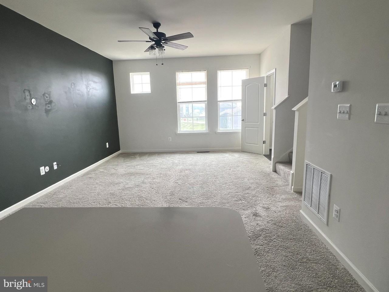 123 Charterhouse St - Photo 5 of 23