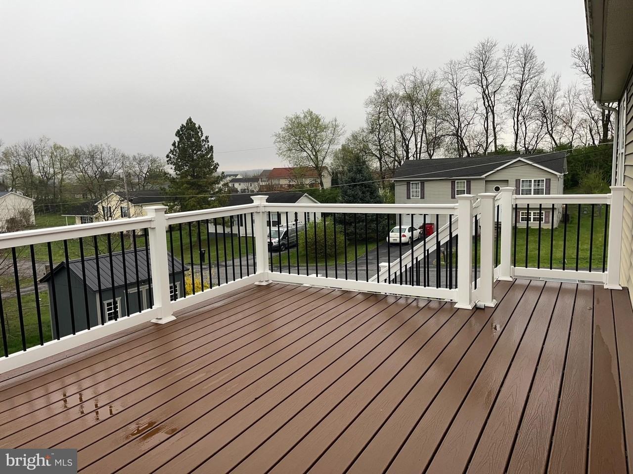 262 Corvette Dr - Photo 4 of 32