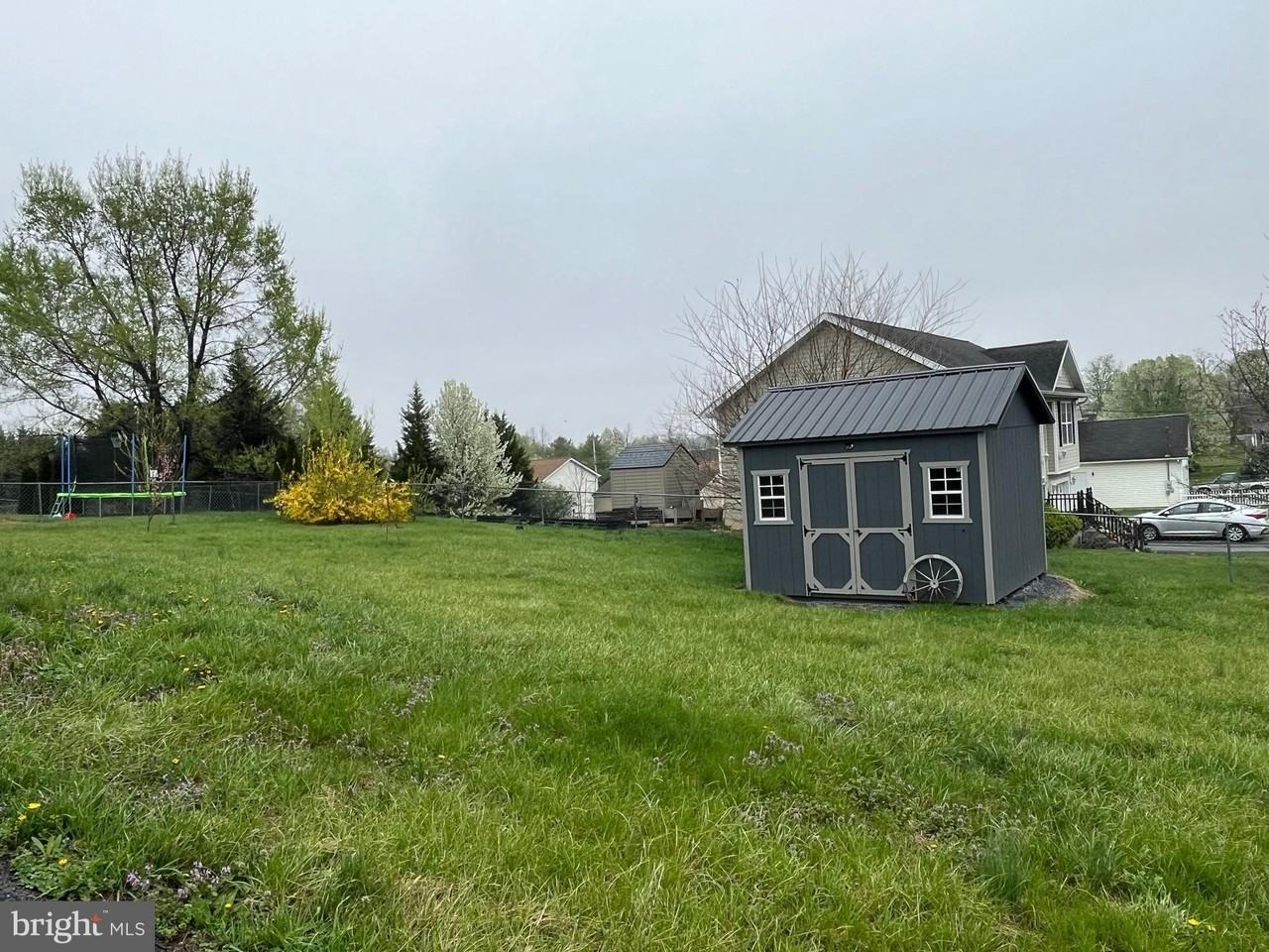 262 Corvette Dr - Photo 6 of 32