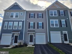 Husky Trl - Photo 1 of 1