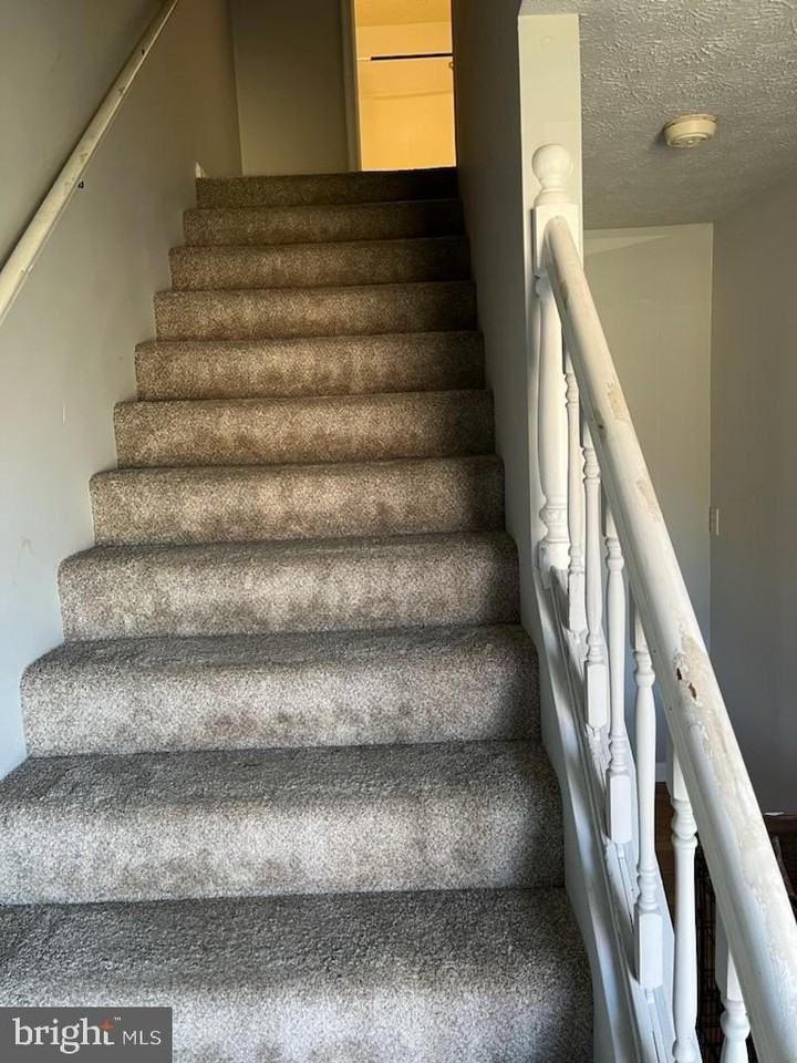 24 Ora Lee Ct Unit 2 - Photo 3 of 11