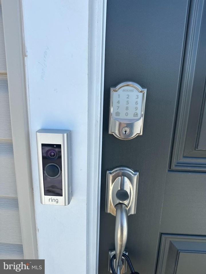 1328 Cedar Valley Rd - Photo 4 of 31