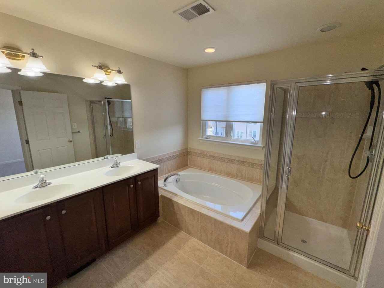 66 Payne St - Photo 2 of 7