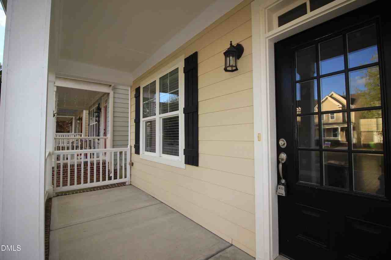 106 Windy Creek Ln - Photo 2 of 29