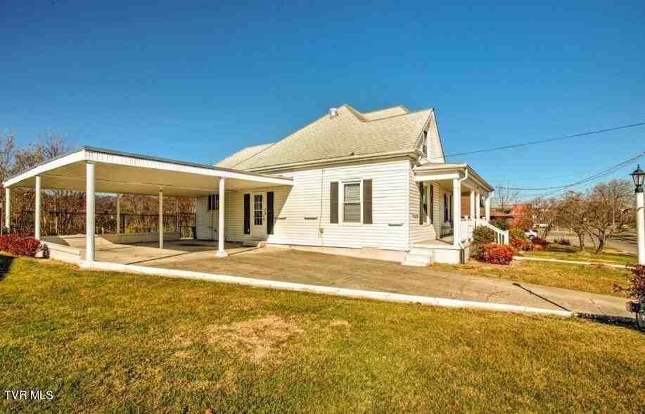 1624 Edgemont Ave - Photo 4 of 32