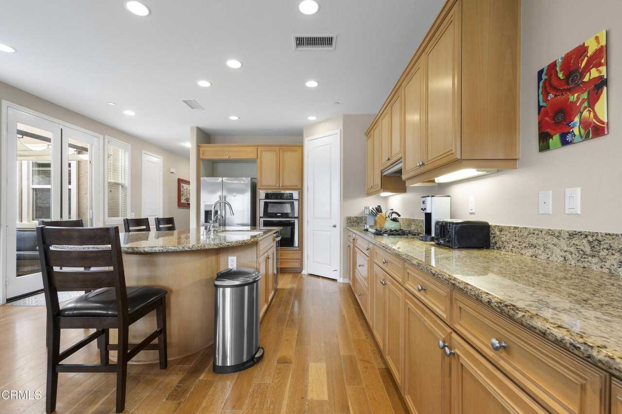 1423 Caspian Way - Photo 6 of 43