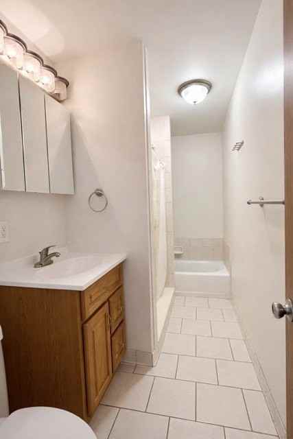 6301 Broad St - Photo 7 of 25