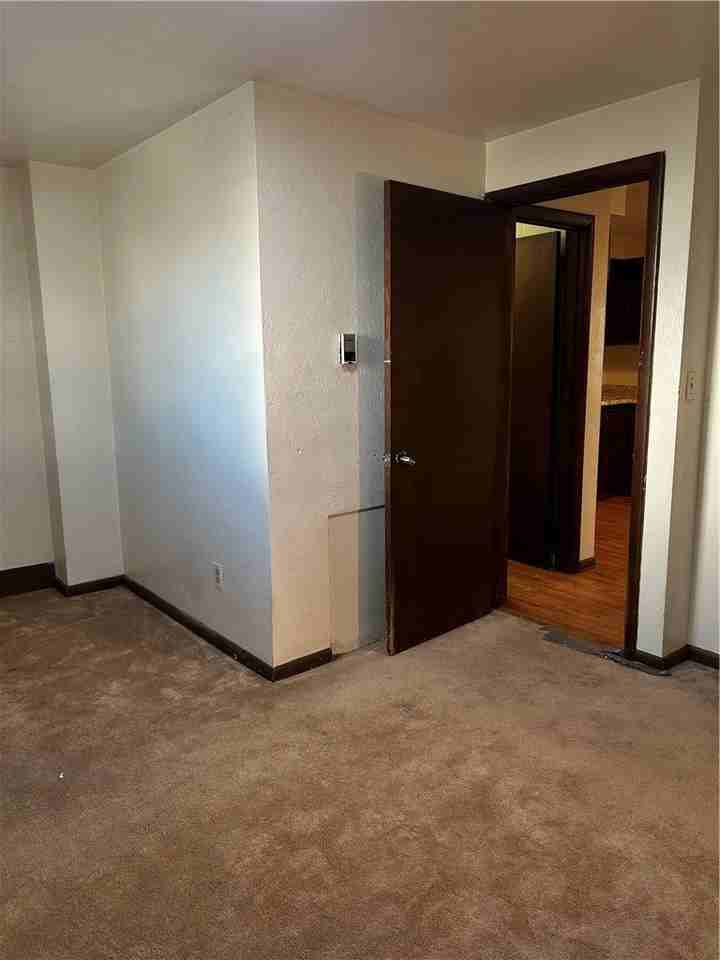 135 Union St - Photo 4 of 6