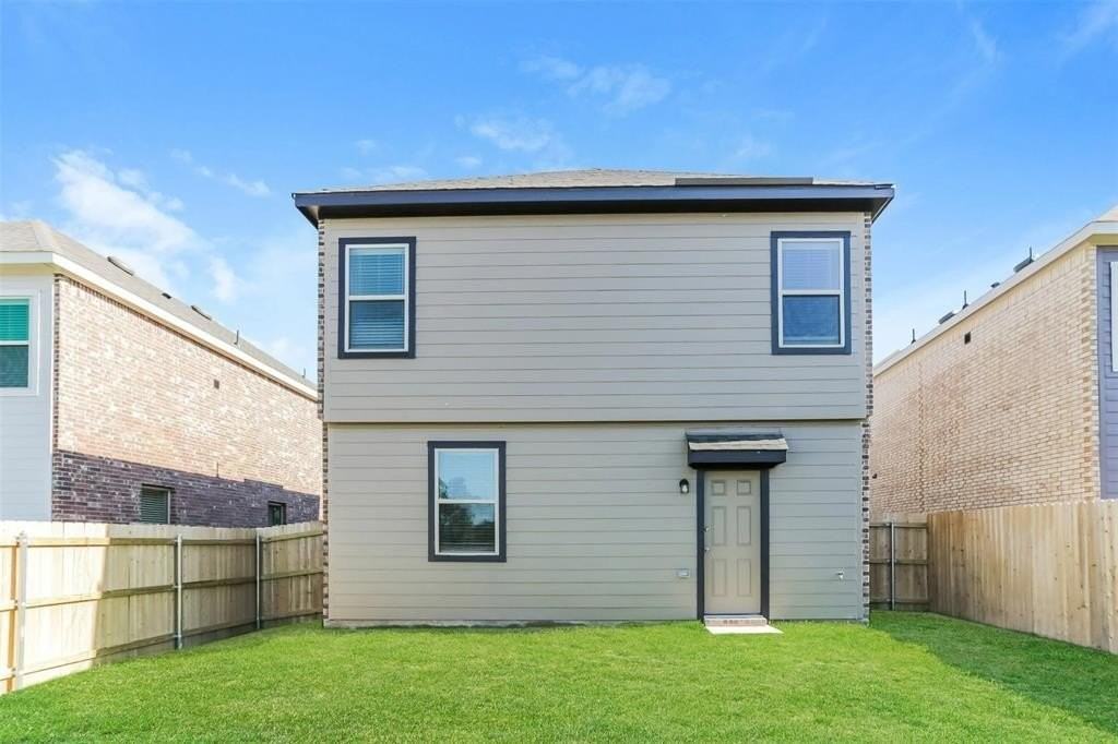 1402 Jonah Ln - Photo 3 of 16