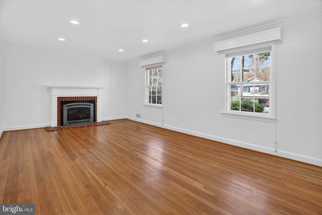 5405 Ridgefield Rd - Photo 6 of 35