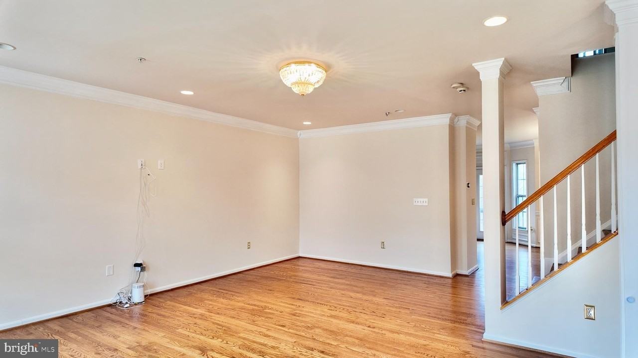 11712 Brookeville Landing Ct - Photo 2 of 16