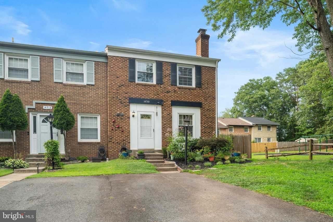 14710 Bentley Sq - Photo 2 of 50