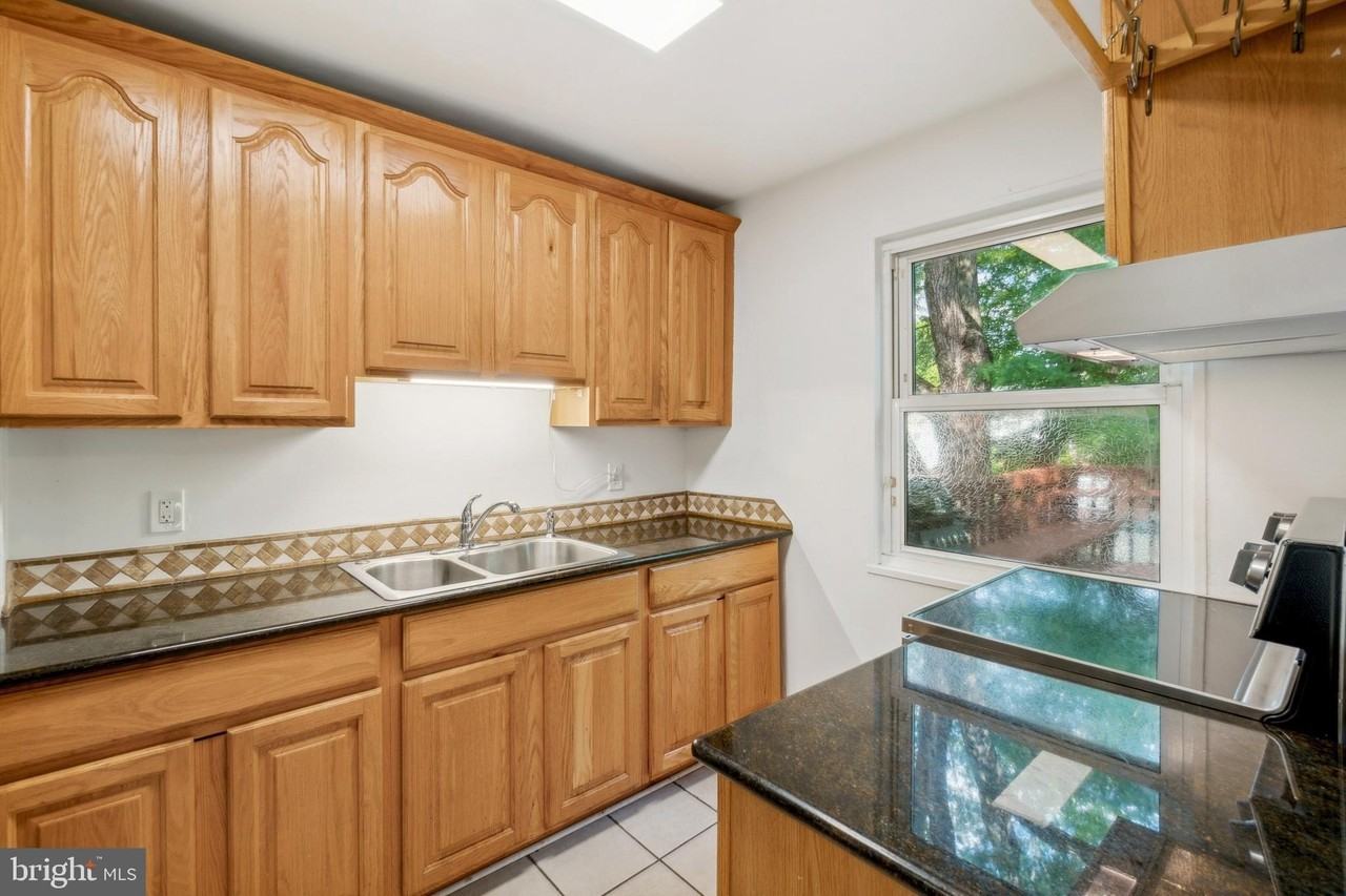 5835 Fifer Dr - Photo 3 of 18