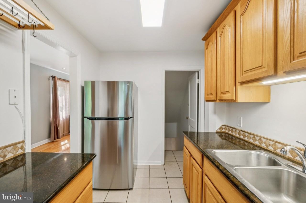 5835 Fifer Dr - Photo 5 of 18