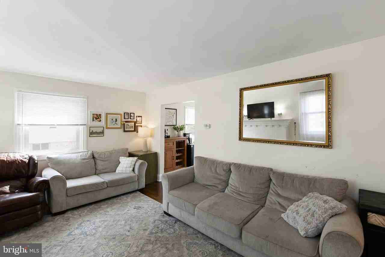 12 W 5th St - Photo 4 of 32