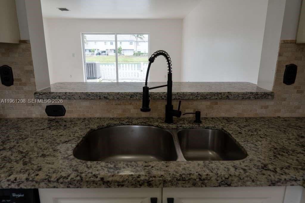 14219 Sw 121st Pl #4 - Photo 6 of 22