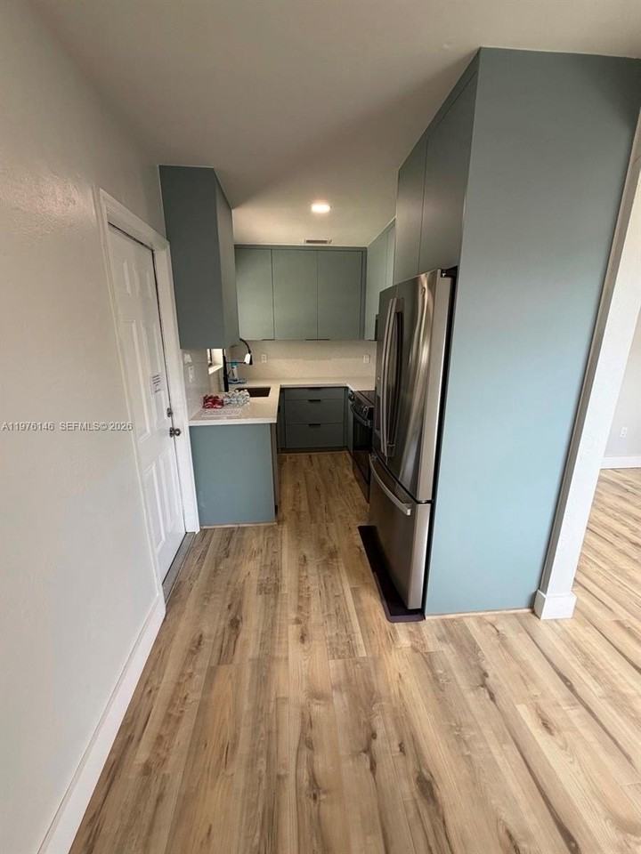 5245 Sw 98th Ct - Photo 5 of 22