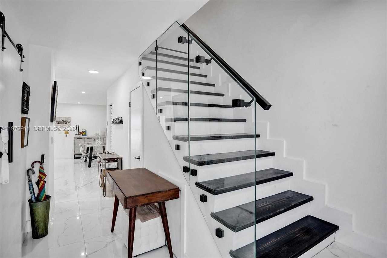 3648 Ne 167th St #27 - Photo 4 of 50