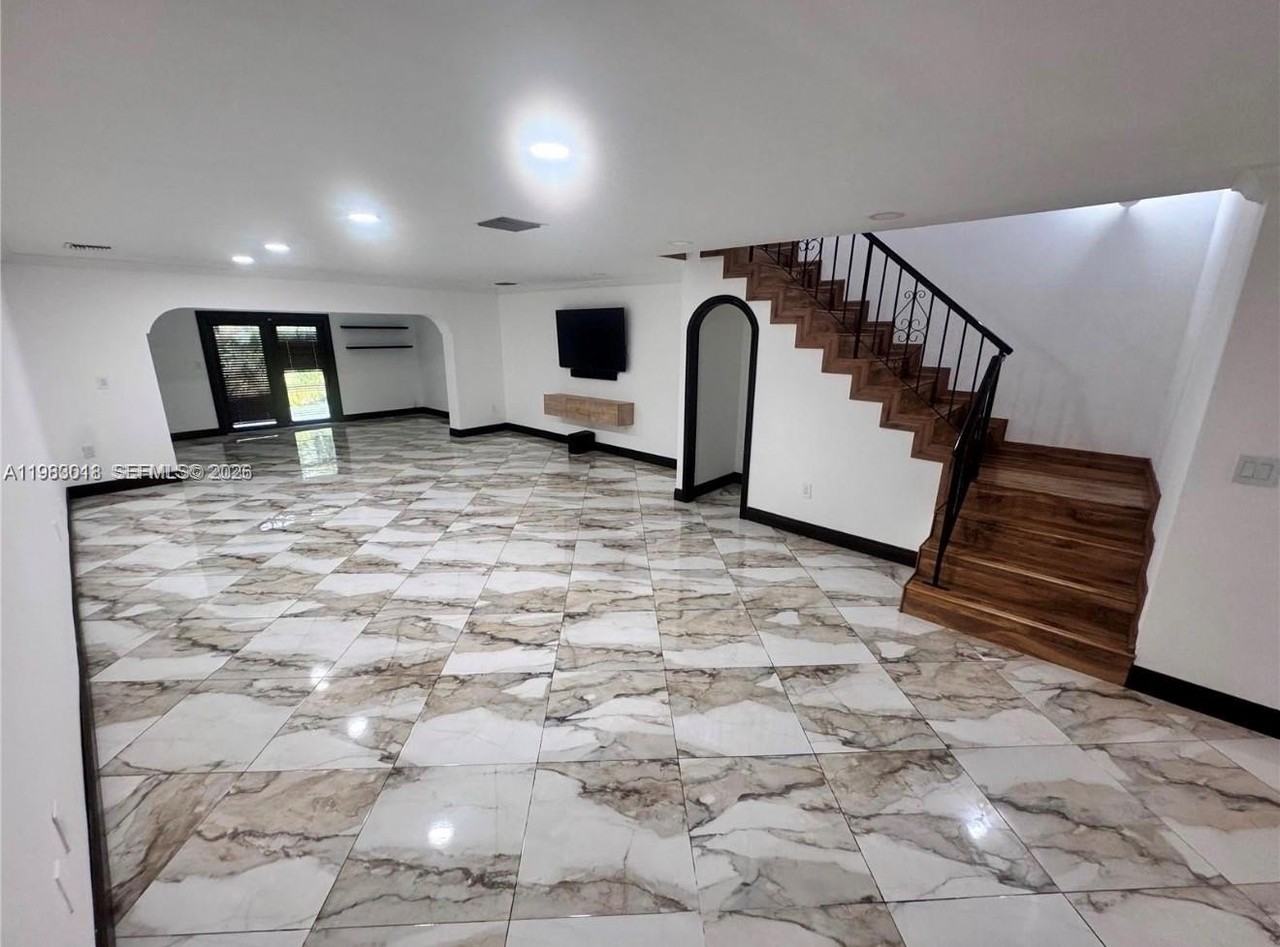 3994 Estepona Ave #4D7 - Photo 4 of 30