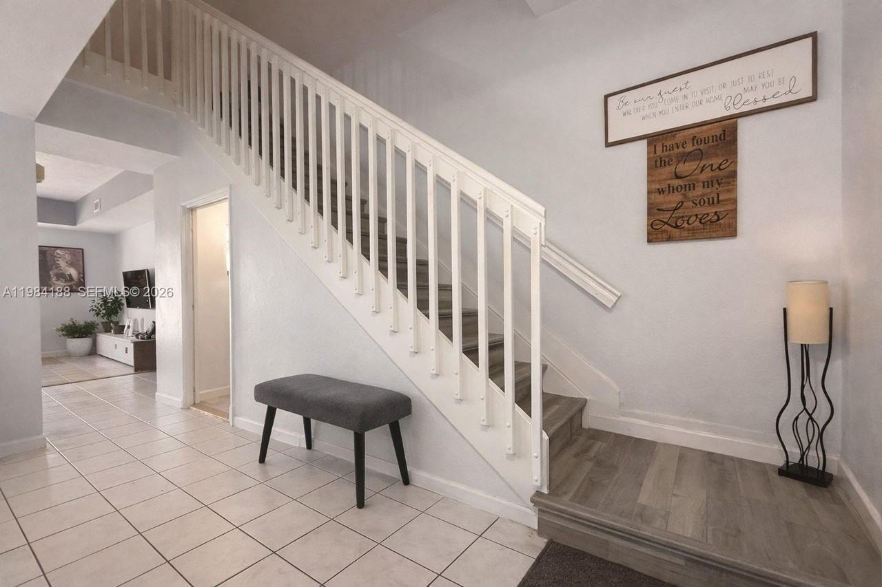 10909 Nw 43rd Ln - Photo 6 of 18