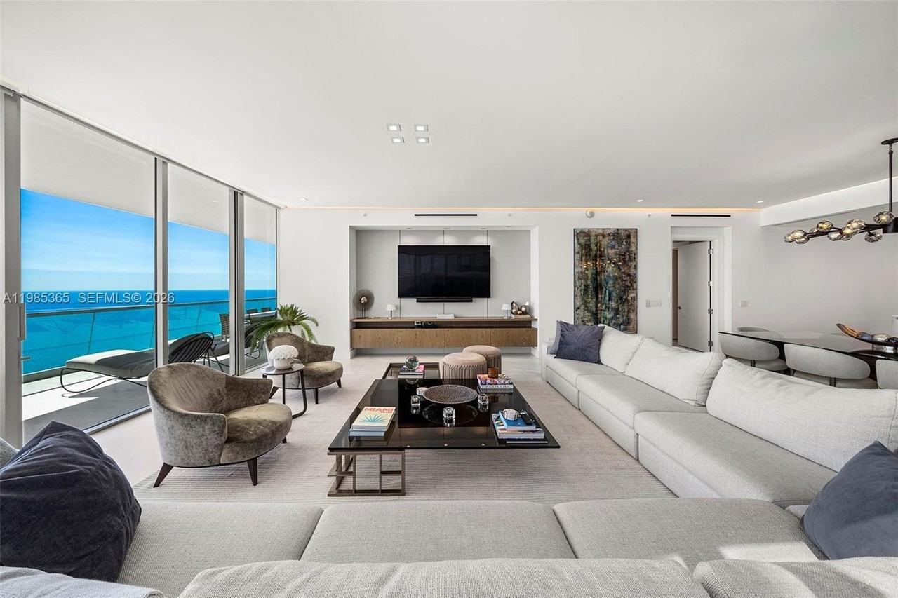 18501 Collins Ave #3901 - Photo 3 of 29