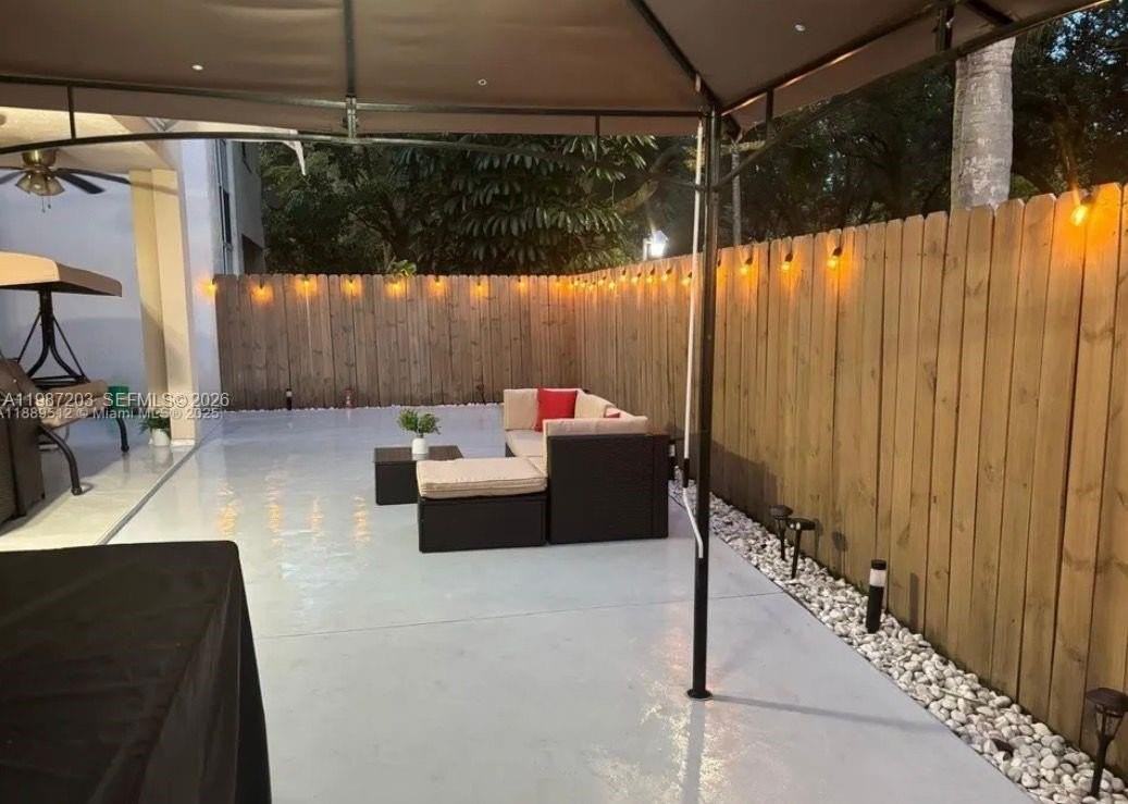 15022 Sw 143rd Ter #1 - Photo 2 of 25