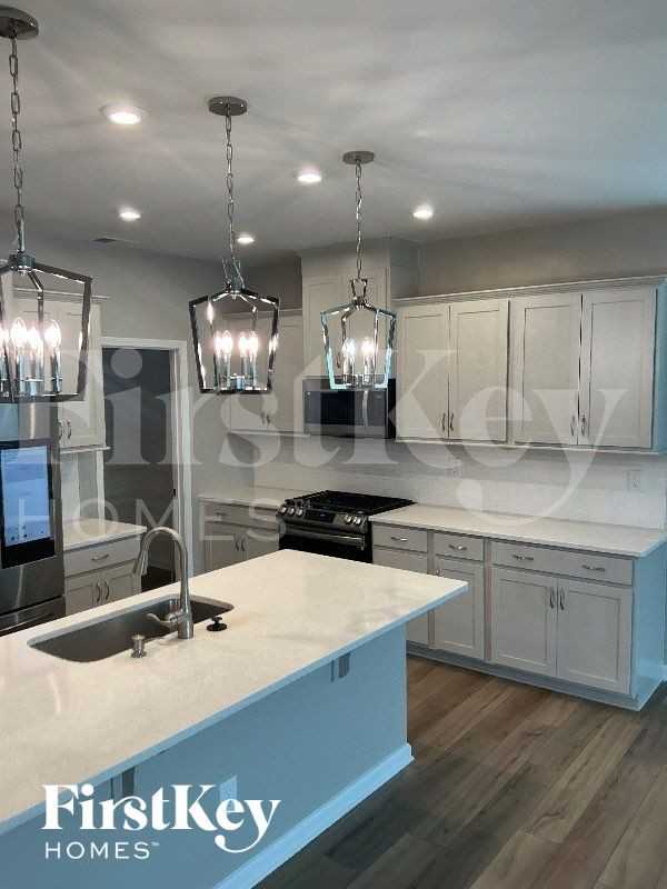 2527 Lorelei Ter - Photo 5 of 10