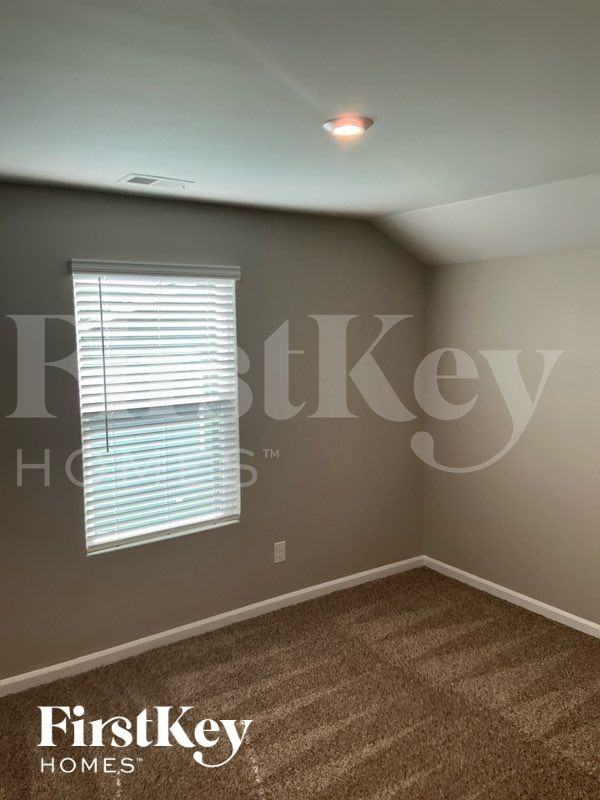 2527 Lorelei Ter - Photo 6 of 10