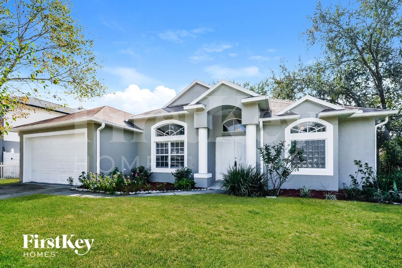 2411 Dumas Dr - Photo 2 of 15