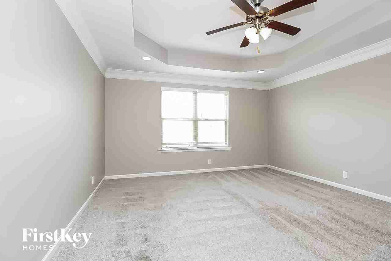 3241 Mapleside Ln - Photo 6 of 15