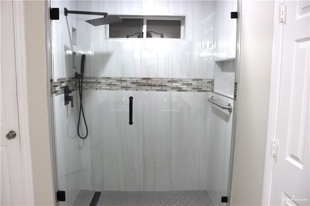 3804 Kerria Ave - Photo 7 of 11