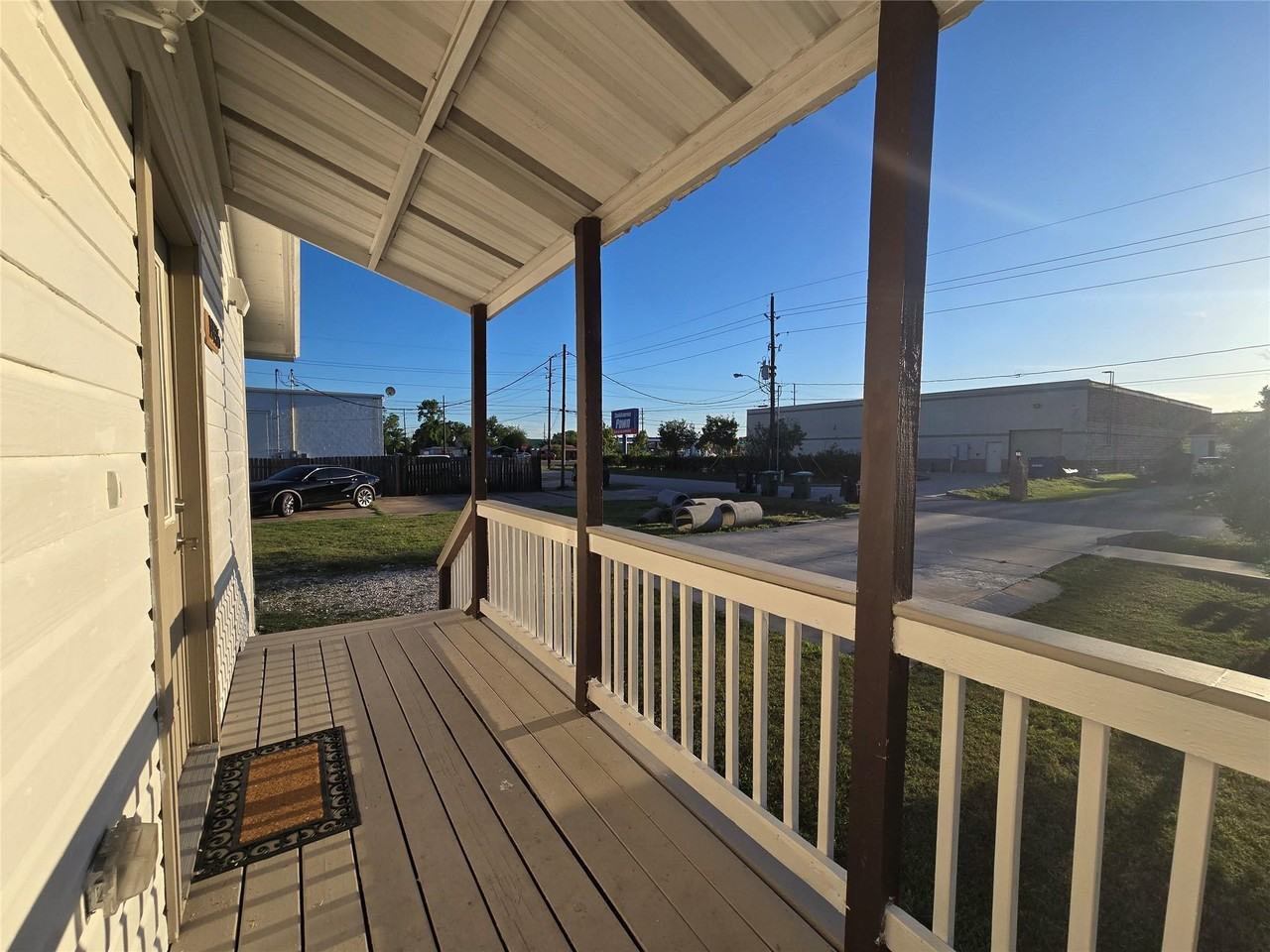 19736 Dunbar Ave - Photo 4 of 16