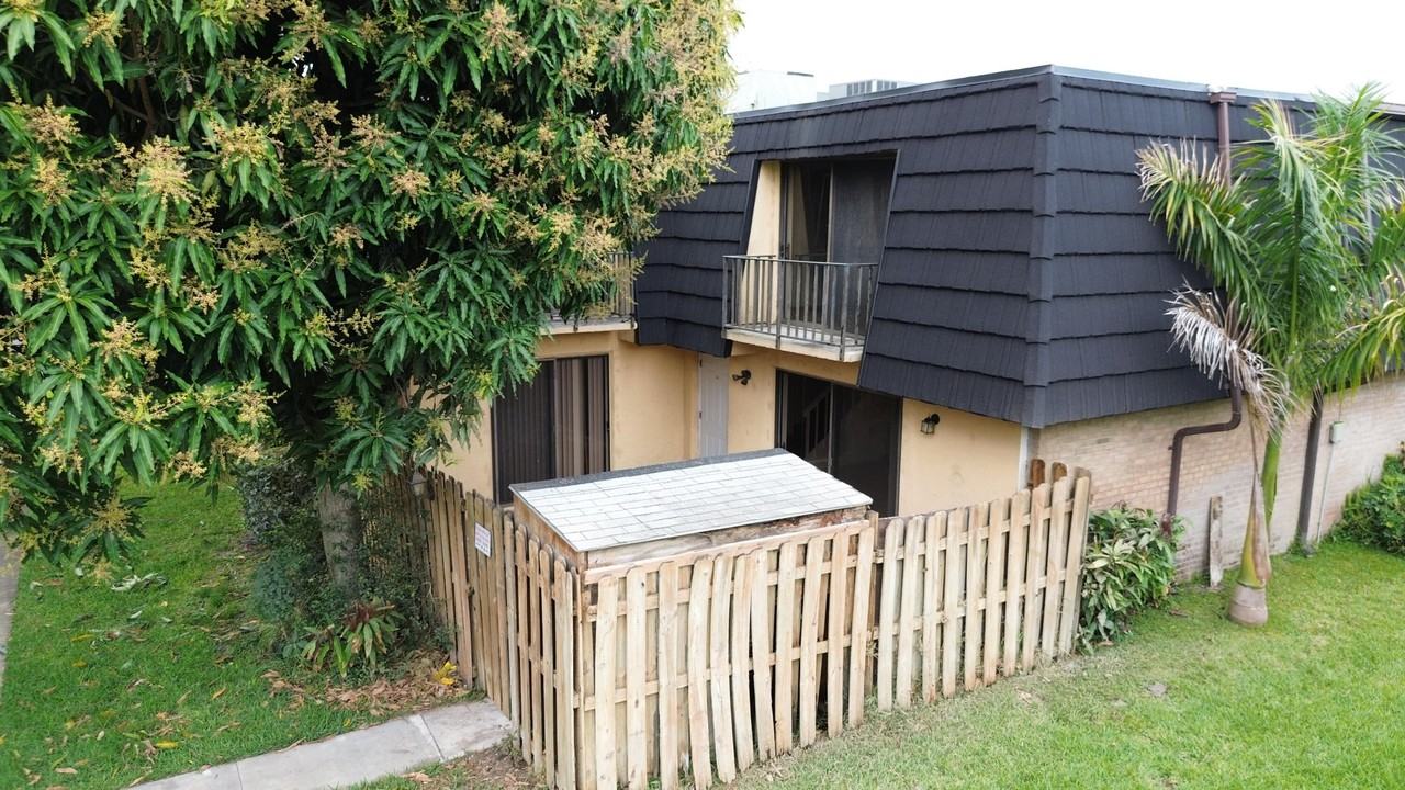 262 Woodland Rd - Photo 3 of 15