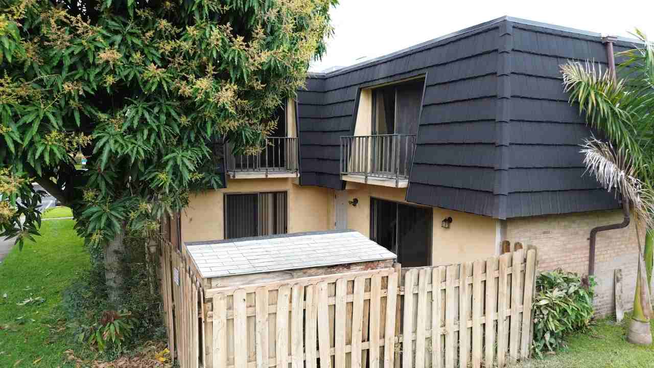 262 Woodland Rd - Photo 4 of 15