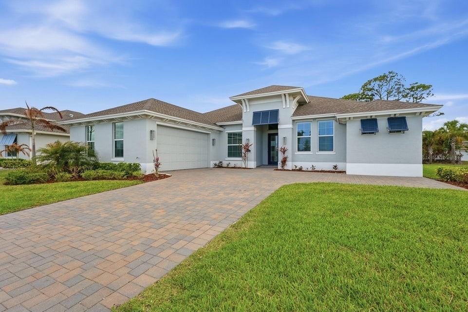 6391 High Pointe Cir - Photo 2 of 36
