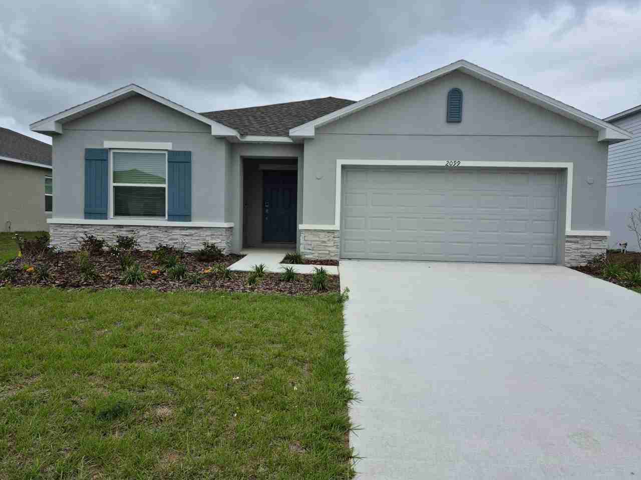 2099 Babbling Brook Blvd - Photo 2 of 31