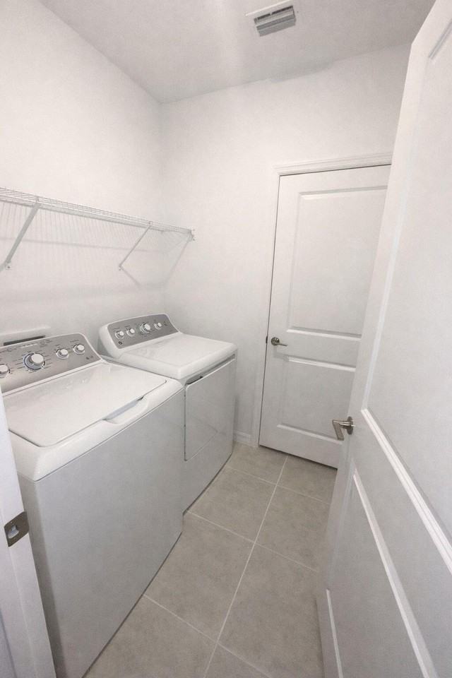 2099 Babbling Brook Blvd - Photo 7 of 31