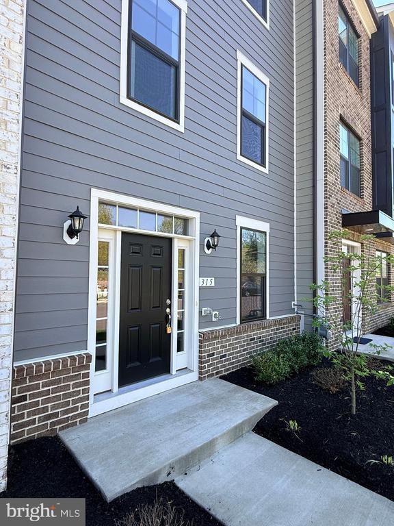 315 Willis St - Photo 2 of 26