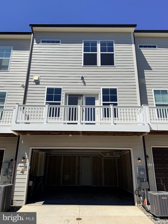 315 Willis St - Photo 3 of 26