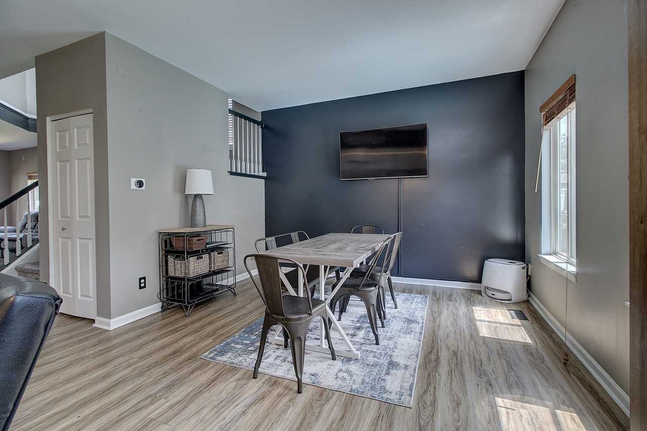 Address Unavailable - Photo 5 of 16